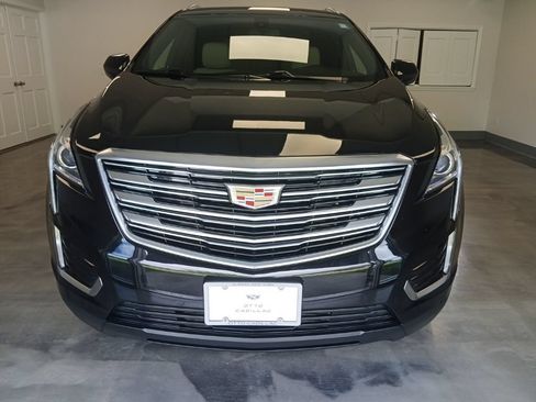 Used 2019 Cadillac XT5 AWD image 5