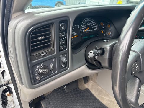 Used 2006 Chevrolet Tahoe LT w/ LT Preferred Equipment Group AWD/4WD image 6
