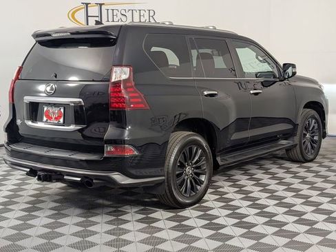 Used 2022 Lexus GX 460 Premium w/ Accessory Package image 7