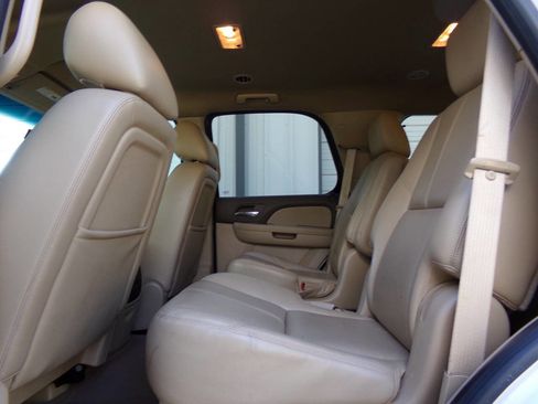 Used 2012 Chevrolet Tahoe LT w/ Suspension Package, Off-Road image 18