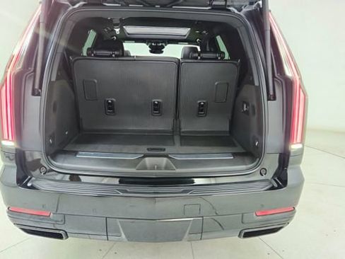 Used 2025 Cadillac Escalade Sport w/ Touring Package image 14