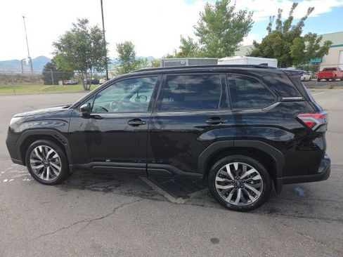 Used 2026 Subaru Forester Touring AWD/4WD image 7