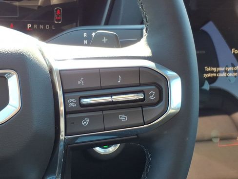 New 2026 GMC Terrain Denali w/ LPO, Black Badging Package image 15