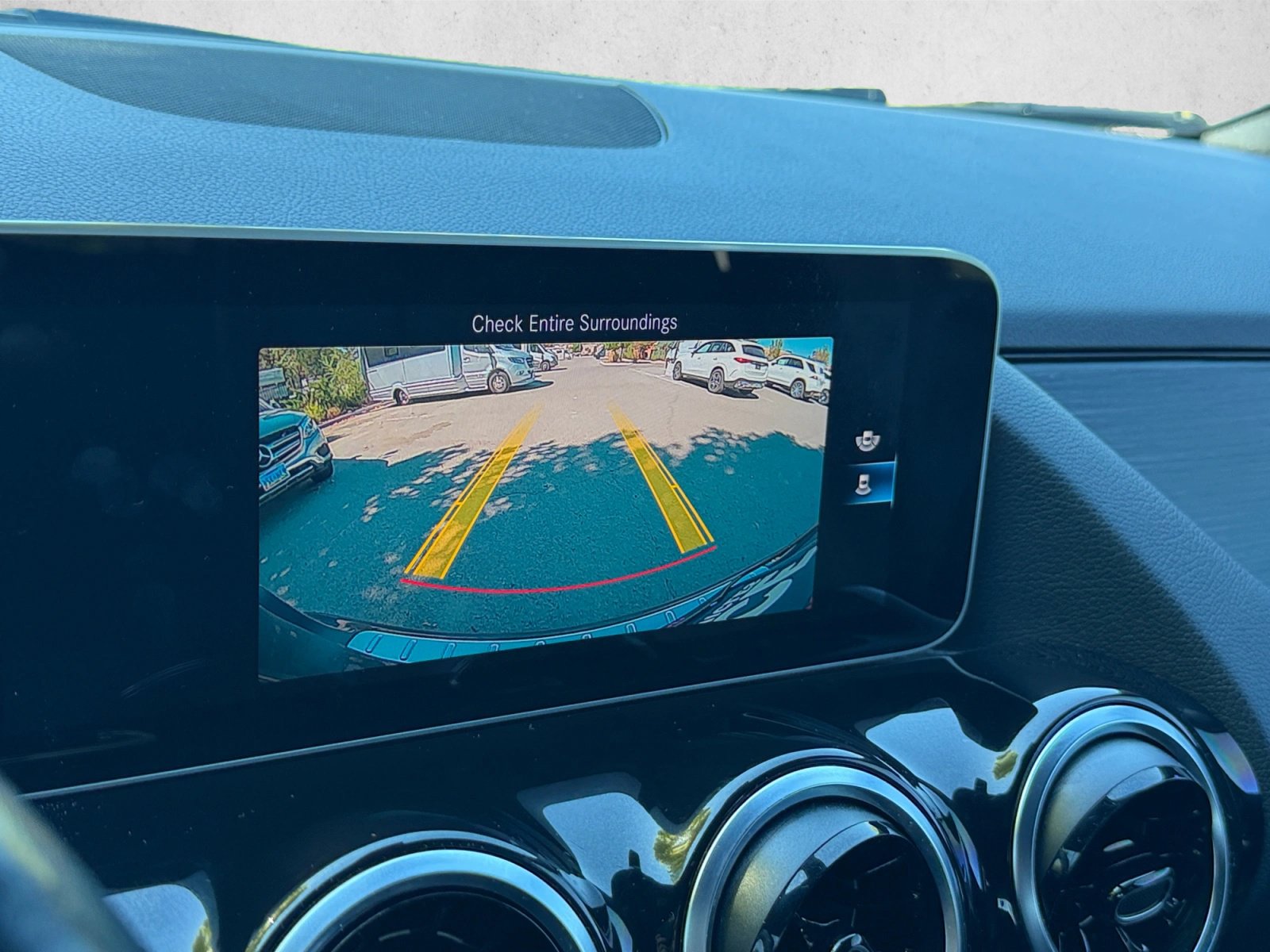 Certified 2021 Mercedes-Benz GLA 250 4MATIC image 17