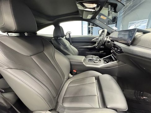 Certified 2025 BMW 430i xDrive Coupe w/ Convenience Package image 25