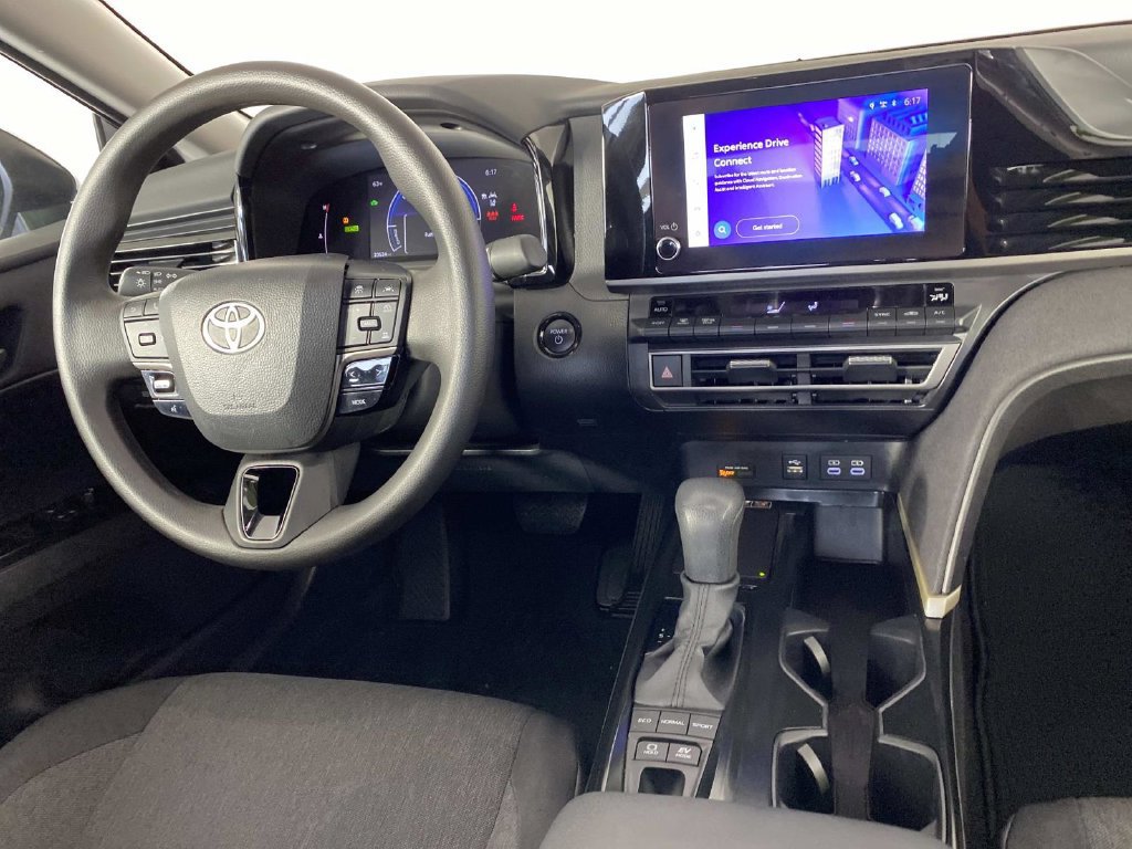 Used 2026 Toyota Camry LE w/ Convenience Package FWD image 12