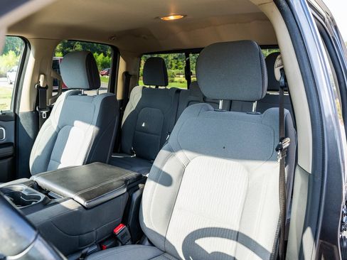 Used 2020 RAM 1500 Big Horn AWD/4WD image 19