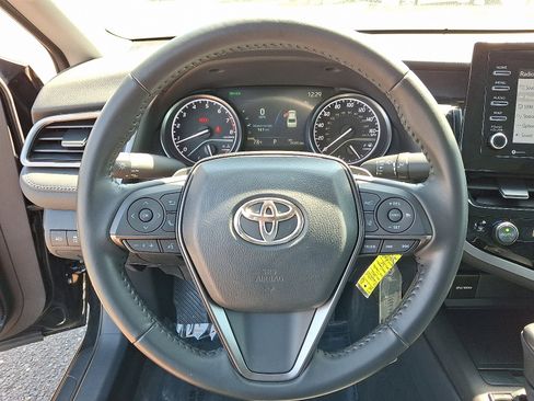 Certified 2023 Toyota Camry SE image 19
