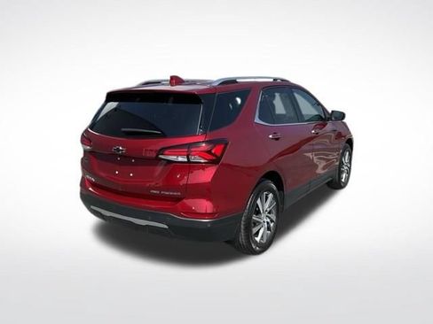 Used 2024 Chevrolet Equinox Premier AWD/4WD image 16