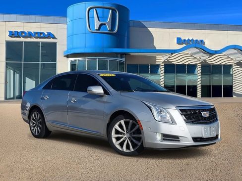 Used 2017 Cadillac XTS Luxury FWD image 1