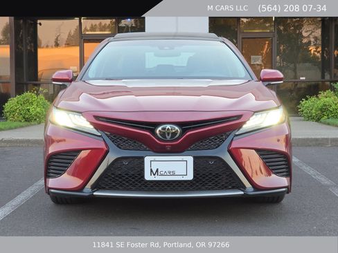Used 2018 Toyota Camry XSE w/ Driver Assist Package FWD image 3