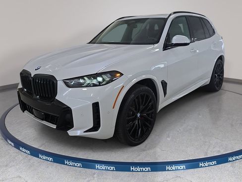 New 2026 BMW X5 sDrive40i w/ M Sport Package RWD image 1