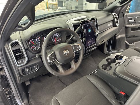 Used 2025 RAM 2500 Big Horn AWD/4WD image 16