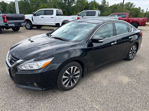 Used 2016 Nissan Altima 2.5 SL FWD image 3