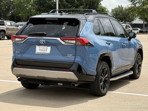 Used 2023 Toyota RAV4 XSE AWD/4WD image 4