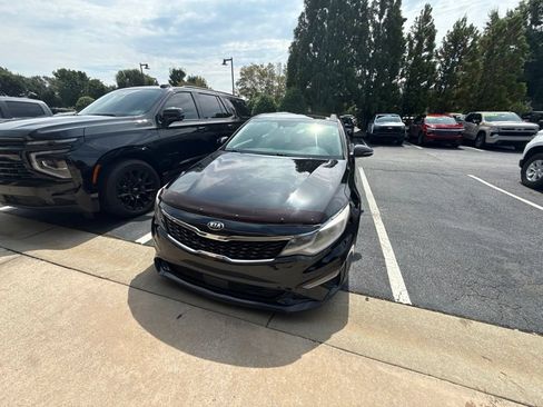 Used 2019 Kia Optima EX w/ EX Premium Package FWD image 1