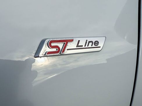 Used 2023 Ford Escape ST-Line image 11