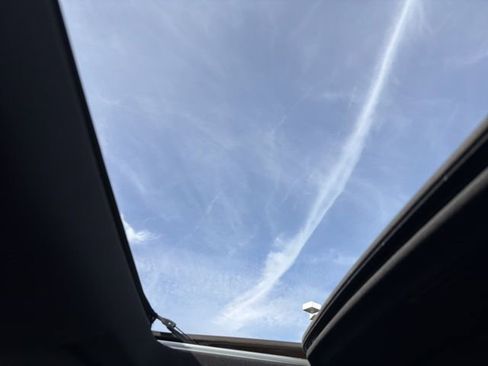 Certified 2023 GMC Sierra 1500 AT4 w/ Technology Package image 13