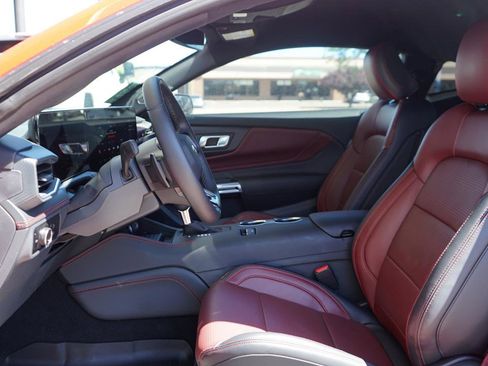 Used 2024 Ford Mustang GT Premium RWD image 4