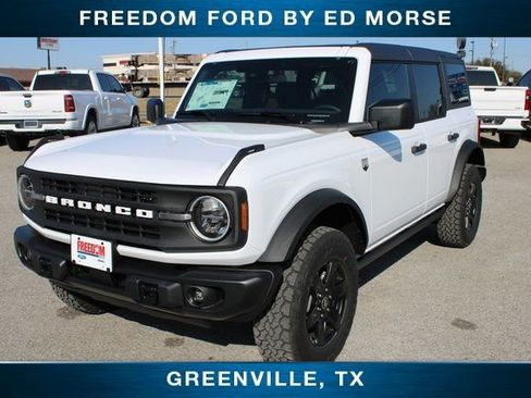 New 2025 Ford Bronco Big Bend w/ Black Diamond Package AWD/4WD image 1