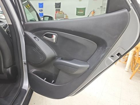 Used 2013 Hyundai Tucson GLS FWD image 14