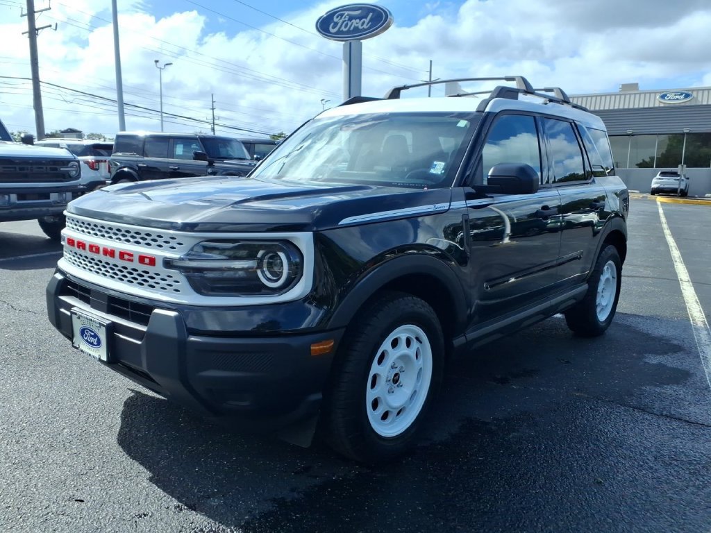 Used 2025 Ford Bronco Sport Heritage AWD/4WD image 5