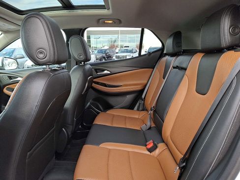 Used 2020 Buick Encore GX Essence w/ Experience Buick Package image 10