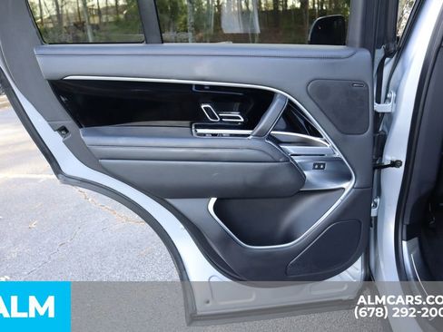 Used 2023 Land Rover Range Rover SE image 21