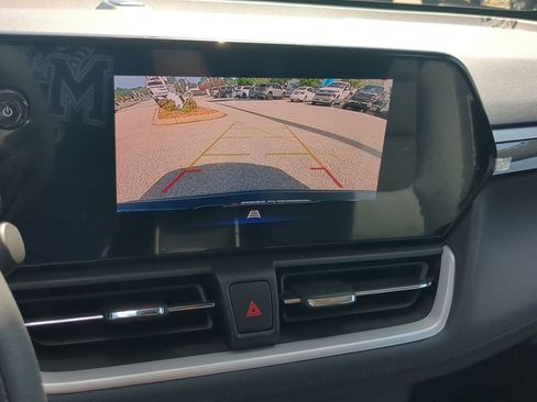 Used 2024 Chevrolet TrailBlazer LS w/ LS Confidence Package FWD image 16