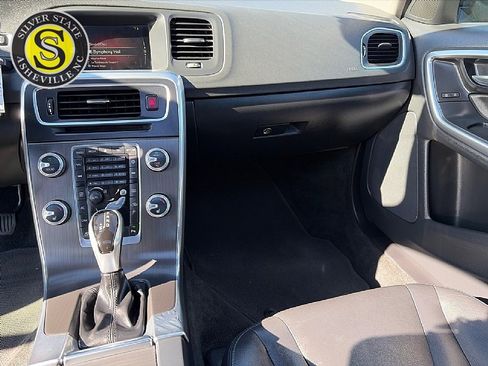 Used 2015 Volvo S60 T5 Premier image 21