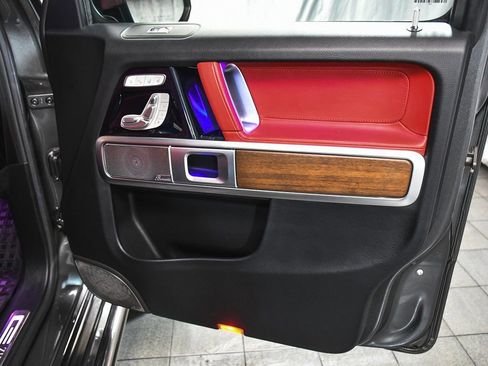 Used 2021 Mercedes-Benz G 550 image 18