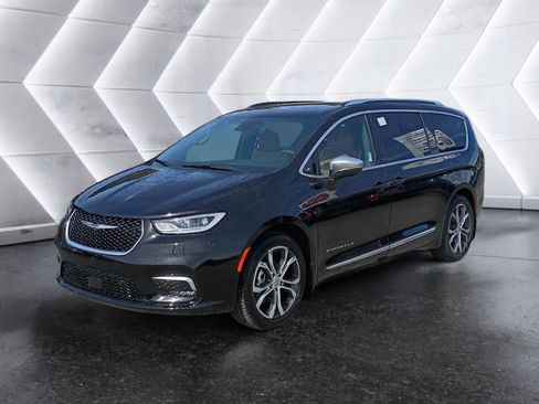New 2026 Chrysler Pacifica Pinnacle FWD image 2
