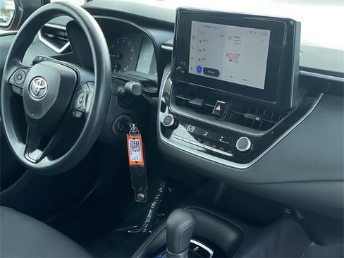 Used 2024 Toyota Corolla LE image 33