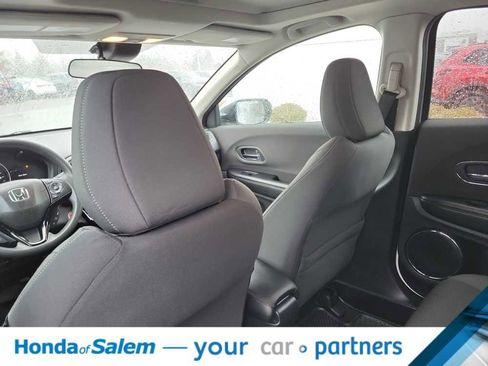 Used 2020 Honda HR-V EX image 12