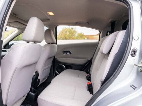 Used 2017 Honda HR-V EX image 17
