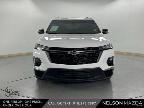 Used 2023 Chevrolet Traverse Premier w/ Redline Edition image 2