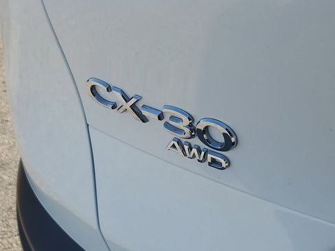 Used 2022 MAZDA CX-30 AWD 2.5 S w/ Premium Package image 8