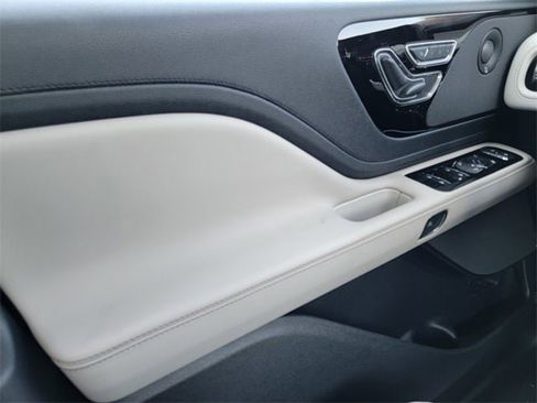 New 2025 Lincoln Aviator Reserve image 35