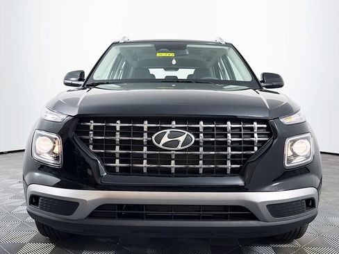 New 2026 Hyundai Venue SEL FWD image 10