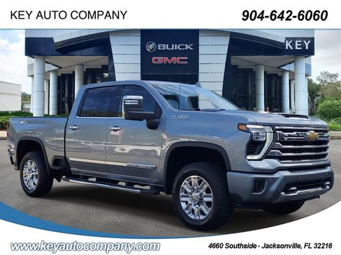 Used 2024 Chevrolet Silverado 3500 High Country w/ Technology Package image 1