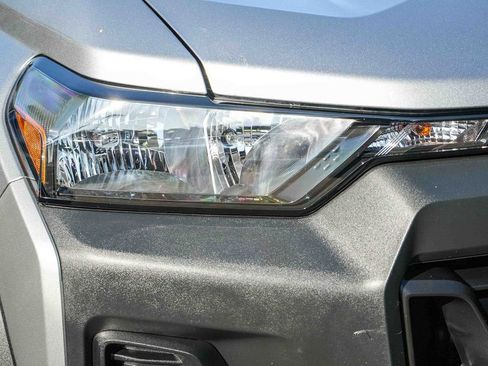 Used 2024 Chevrolet Colorado Trail Boss w/ Advanced Trailering Package AWD/4WD image 9