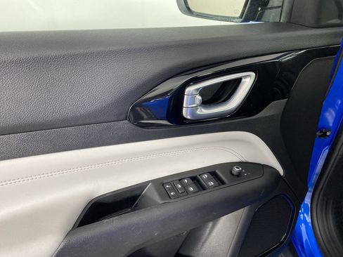 Used 2022 Jeep Compass Limited image 15