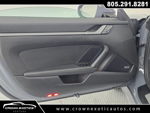 Used 2025 Porsche 911 Carrera w/ Premium Package RWD image 34