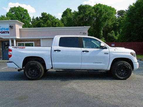 Used 2019 Toyota Tundra SR5 w/ TRD Sport Package image 10