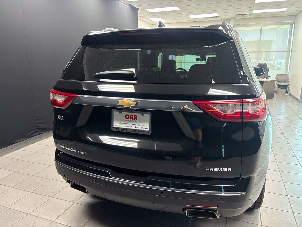 Used 2021 Chevrolet Traverse Premier AWD/4WD image 4