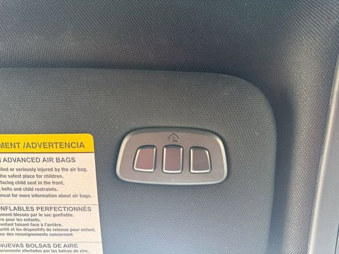 Used 2025 Ford Explorer ST-Line w/ ST-Line Street Pack image 19