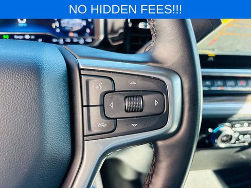 Used 2025 Chevrolet Silverado 1500 LT AWD/4WD image 40