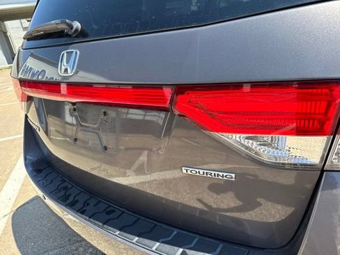 Used 2016 Honda Odyssey Elite image 6