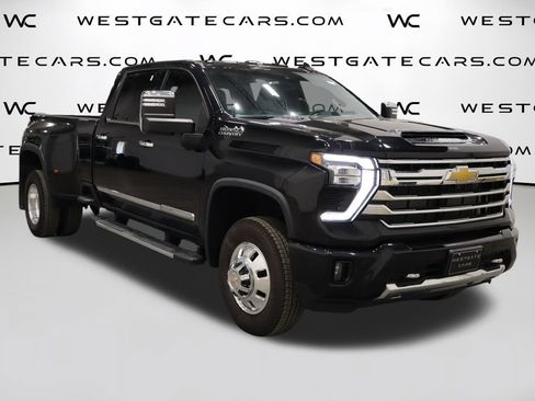 Used 2024 Chevrolet Silverado 3500 High Country w/ High Country Premium Package AWD/4WD image 41