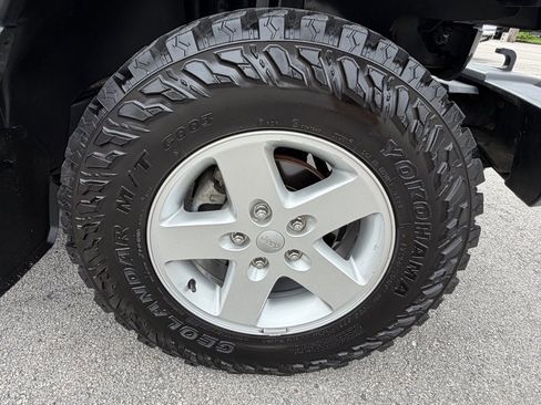 Used 2017 Jeep Wrangler Unlimited Sport w/ Quick Order Package 24S image 40